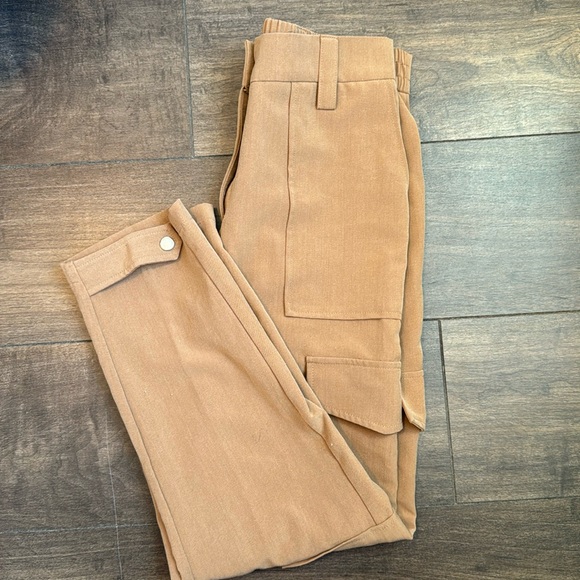 Tan cargo pants - Picture 1 of 5